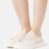 ECCO Street Tray- Sneakers Laag - Limestone -Schoenen Verkoop 14af598128f945ca808b94427f381c8d