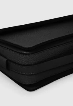 Textureblock Pinch Compact - Schoudertas - Black -Schoenen Verkoop 34d958c4c2b6498e976183e4f4cba989