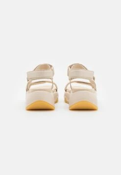 ECCO Chunky- Sandalen Met Plateauzool - Beige -Schoenen Verkoop c60d4a9585ff43489d9260dcd5b40ccc